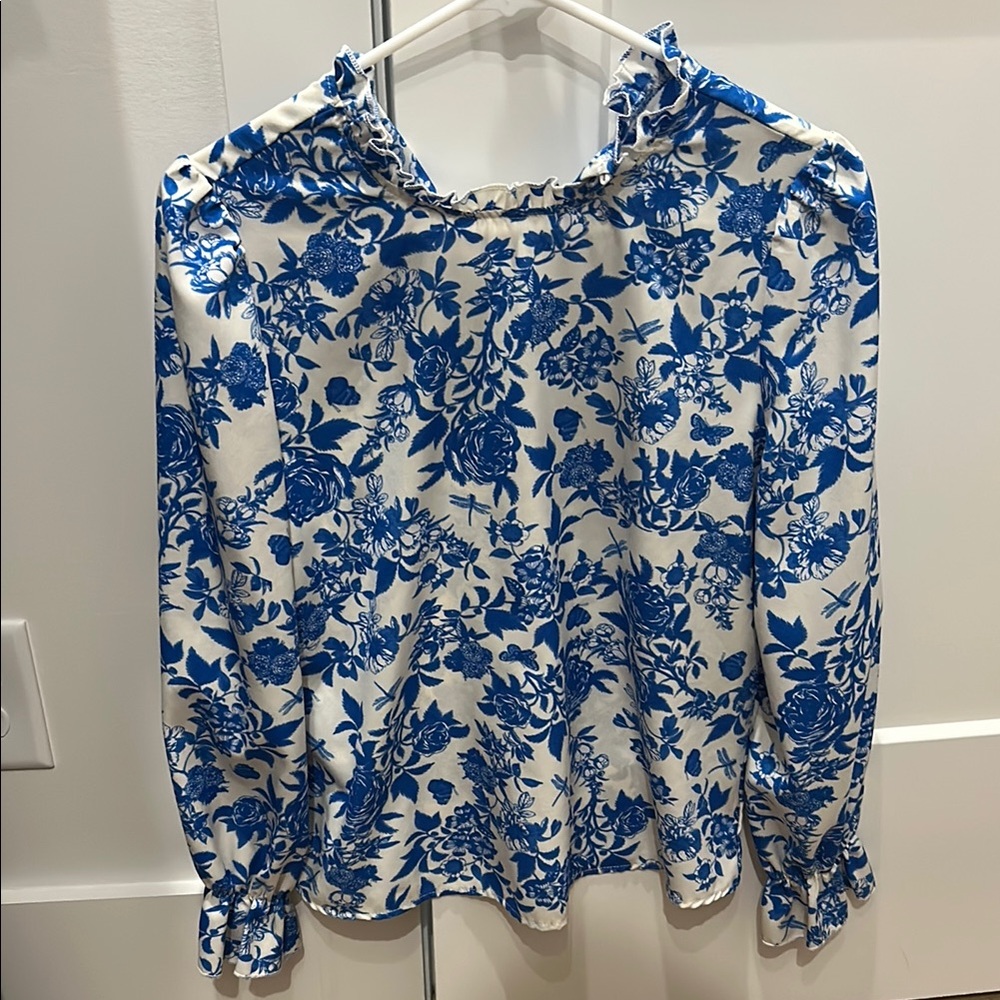 Floral Blue and White Women's Top